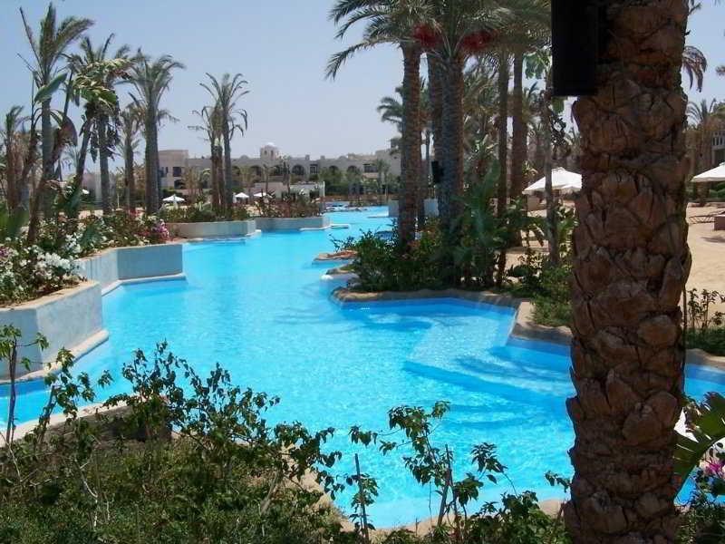 Crowne Plaza Resort Sahara Sands 포트 갈립 외부 사진